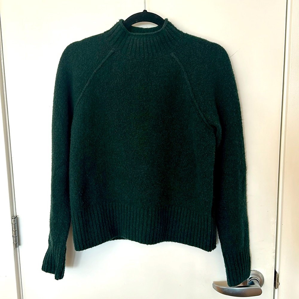 Banana Republic sweater